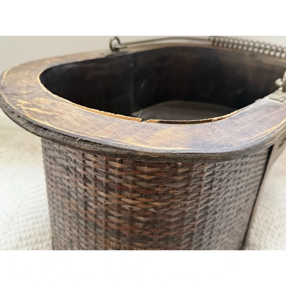 VTG Wood Wicker Stair Staircase‎ Basket 18